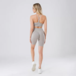 sportski top nelly